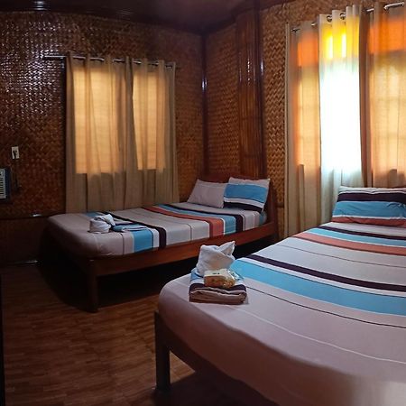 Victoria Guest House And Cottages Puerto Princesa Esterno foto