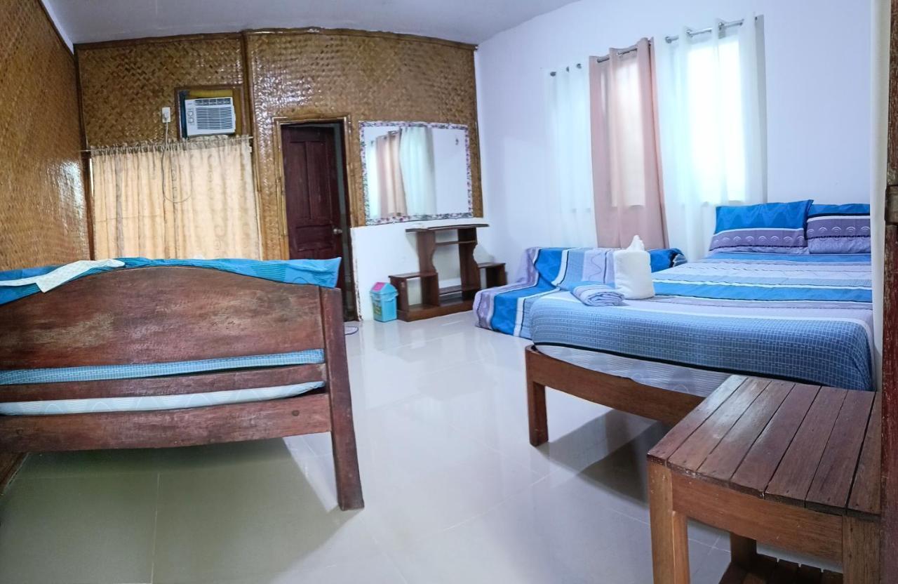 Victoria Guest House And Cottages Puerto Princesa Esterno foto