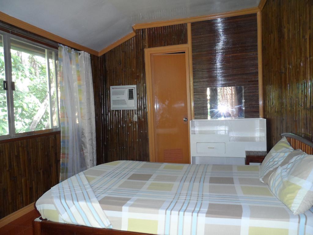 Victoria Guest House And Cottages Puerto Princesa Esterno foto