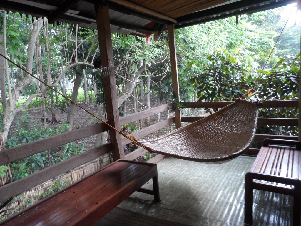 Victoria Guest House And Cottages Puerto Princesa Esterno foto