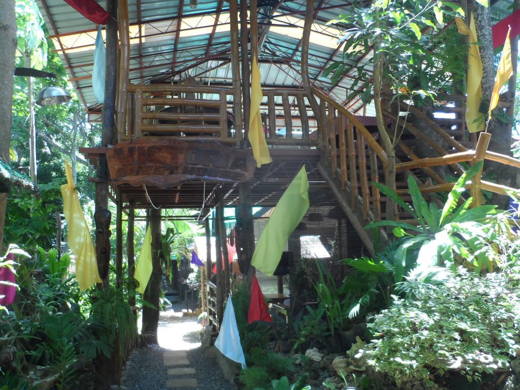 Victoria Guest House And Cottages Puerto Princesa Esterno foto
