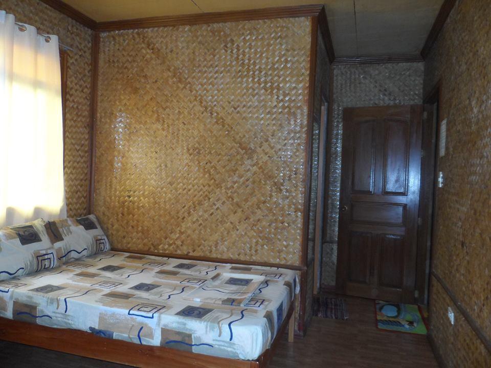 Victoria Guest House And Cottages Puerto Princesa Esterno foto