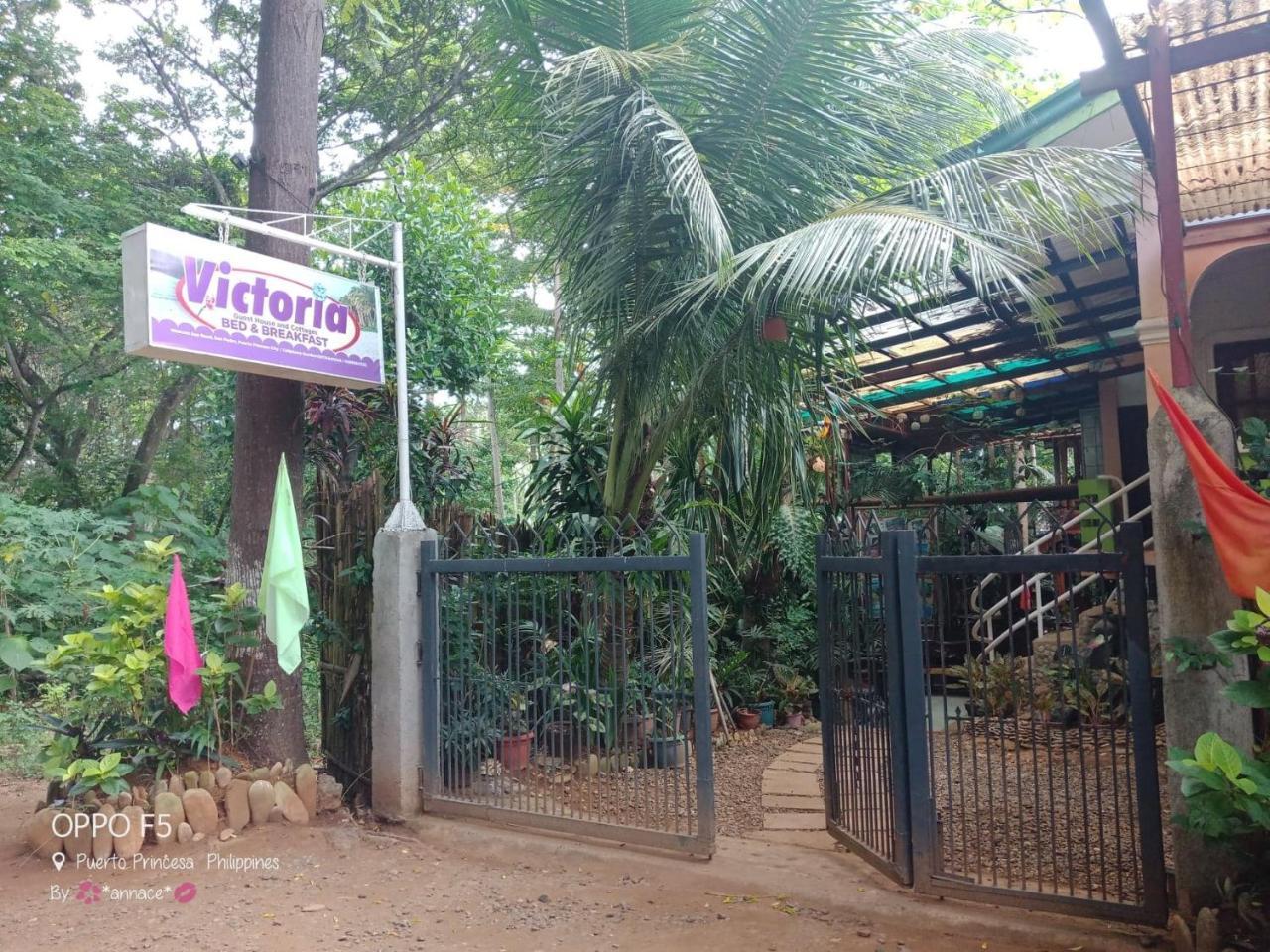 Victoria Guest House And Cottages Puerto Princesa Esterno foto